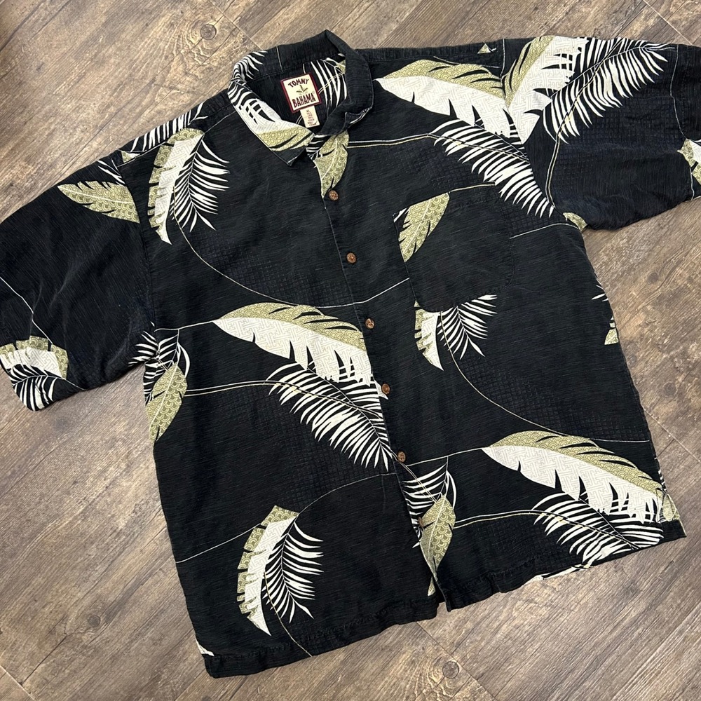 Tommy Bahama Silk Linen Hawaiian Camp Shirt Men's XL Black Palm Leaf Aloha